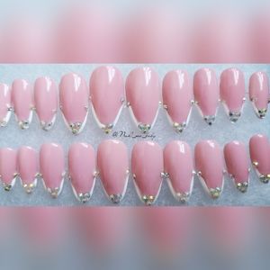 Luxurious Gel press-on Nails